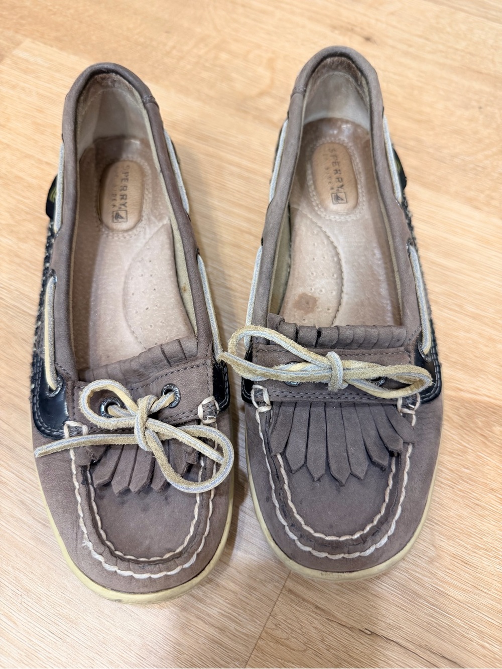 Sperry TOPSIDER Gray Suede Kiltie Moccasin with Bow Detail and woven accent.